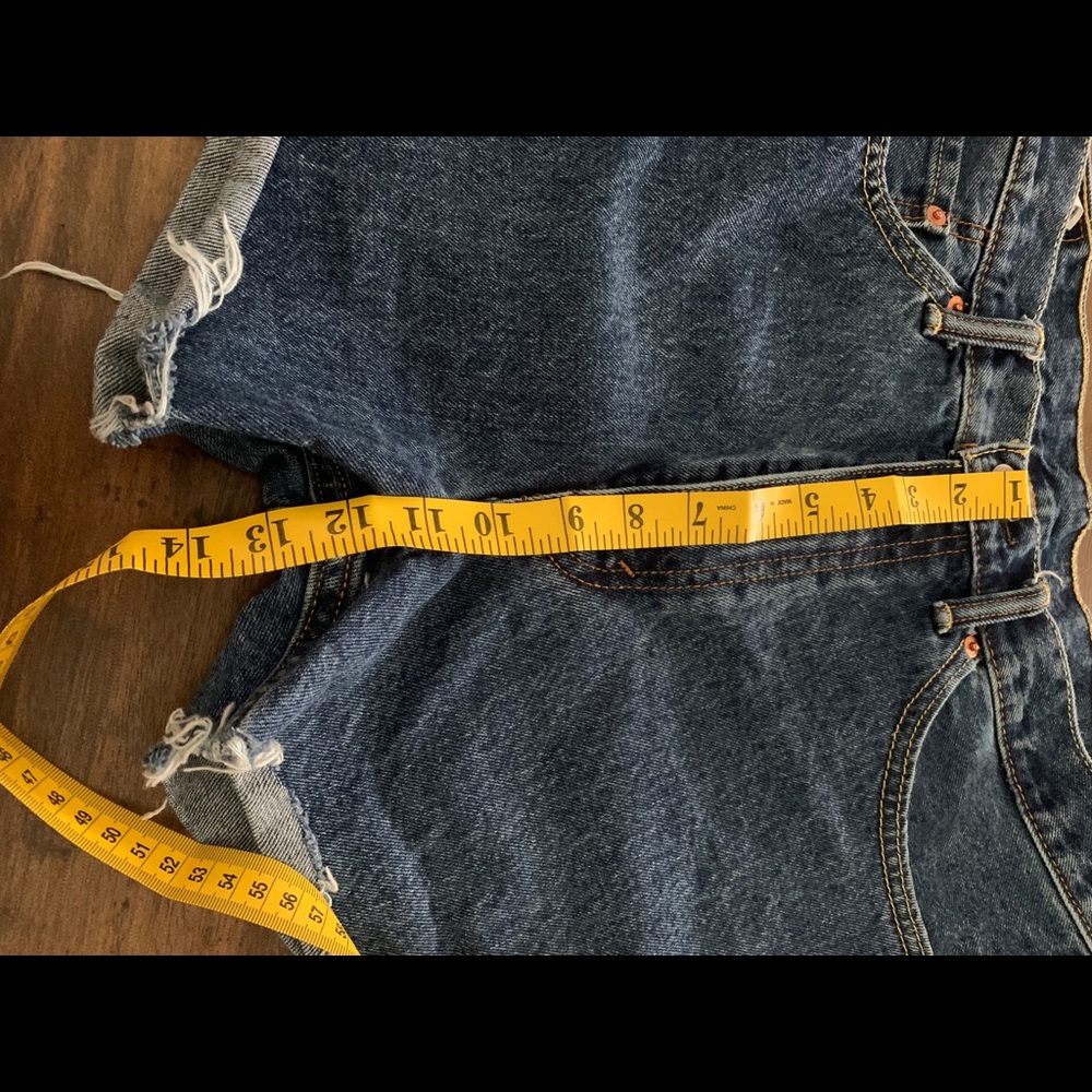 Levi jean shorts